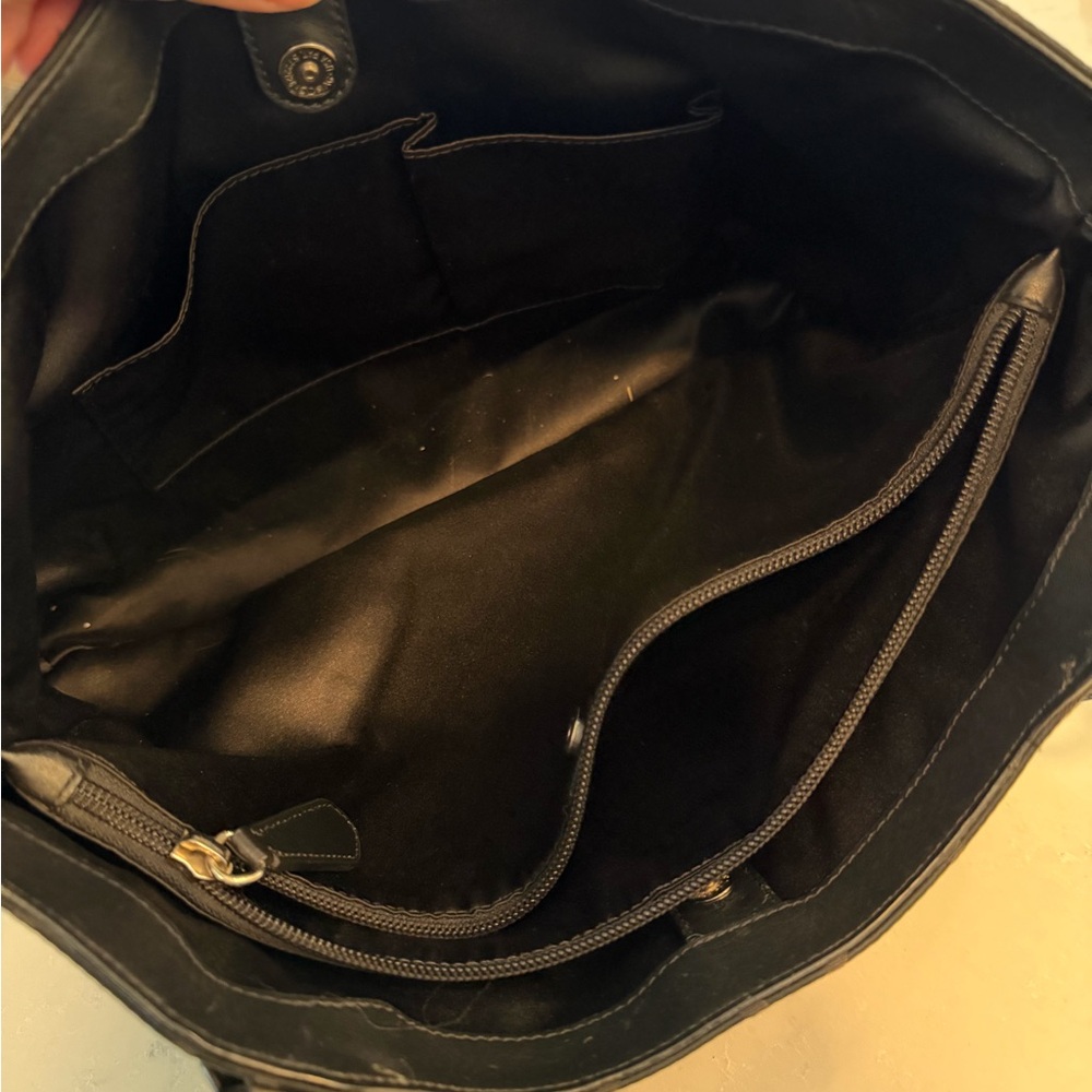 Coach Black Signature Shoulder Bag with Front Buckle Pocket - Picture 3 of 4